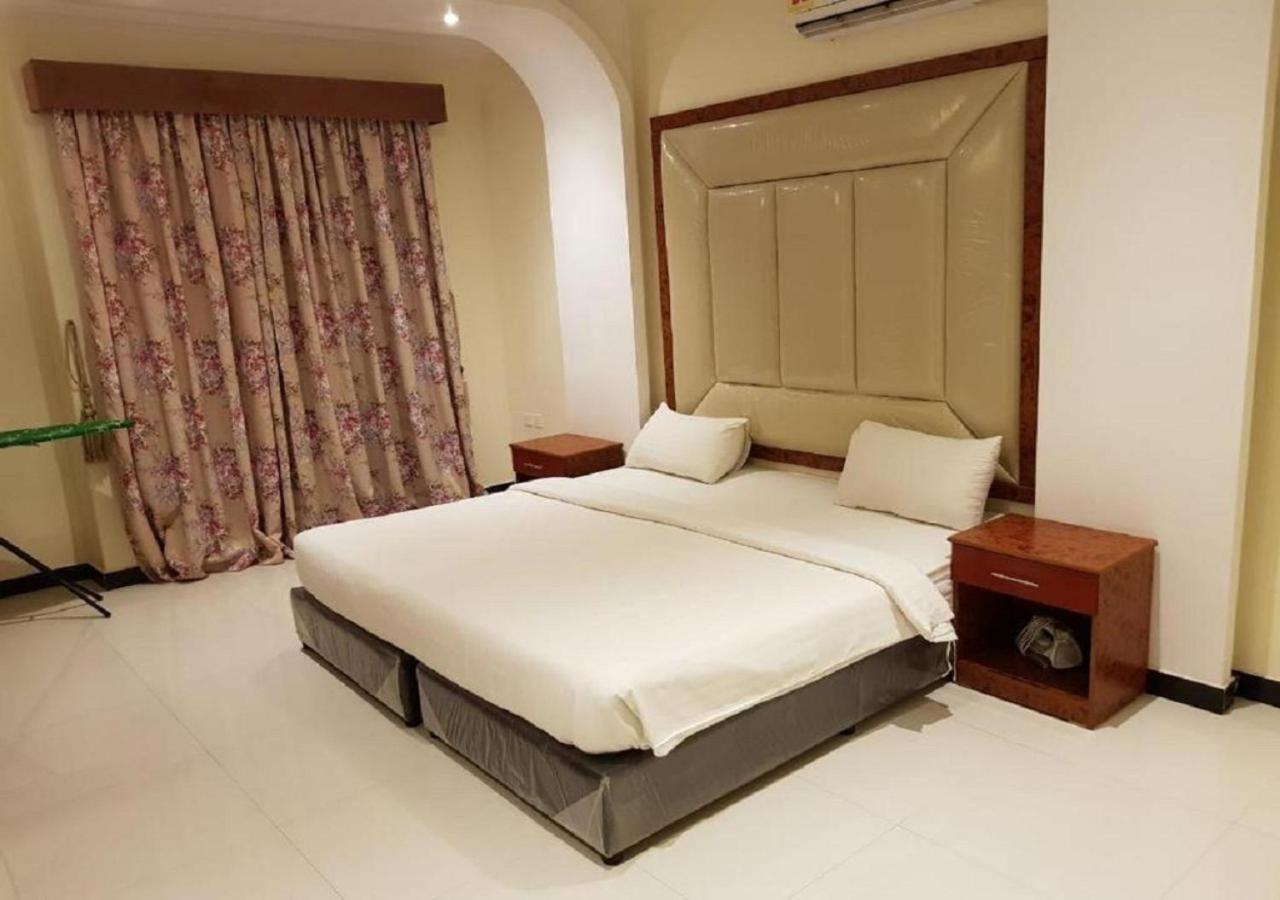 فندق الميثاق بواسطة سما ستار Riad Exterior foto